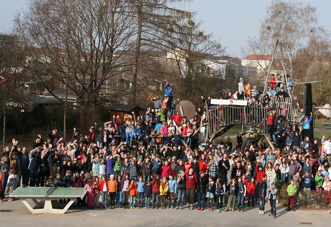 Gemeinschaft_Leiterwagengerüst_alle